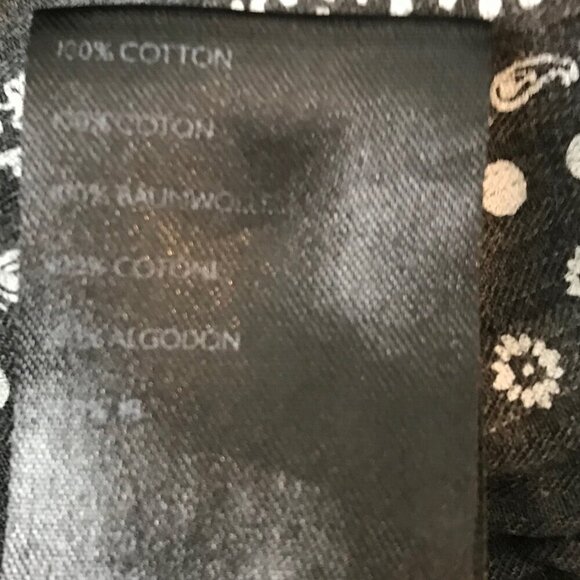 We The Free 100% Cotton Black Distressed High Rise  Cut Offs Size 27 - Picture 8 of 9